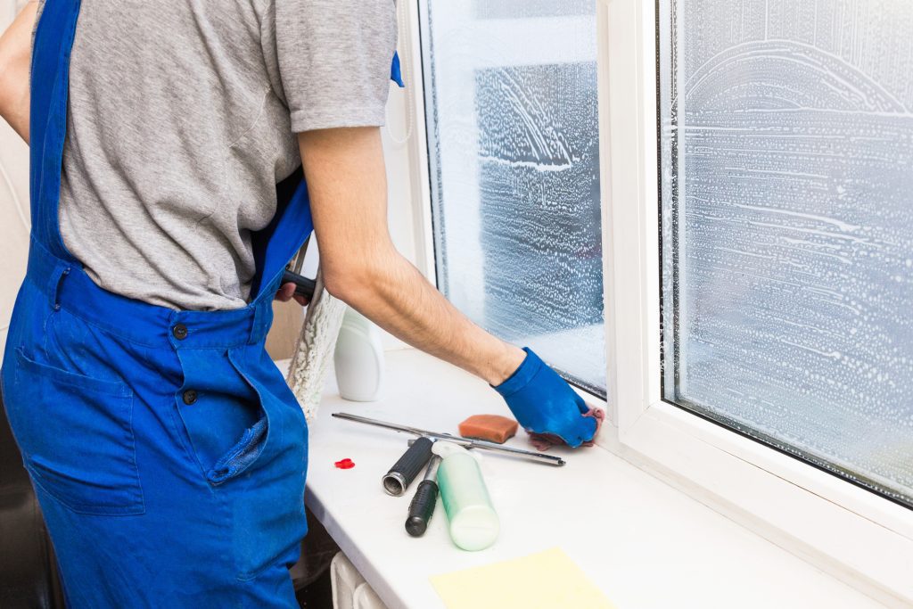 Nettoyage après-construction et nettoyage de vitres